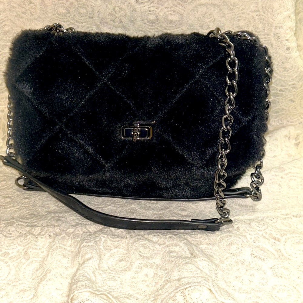 ♣️Stylish Faux Fur Bag
